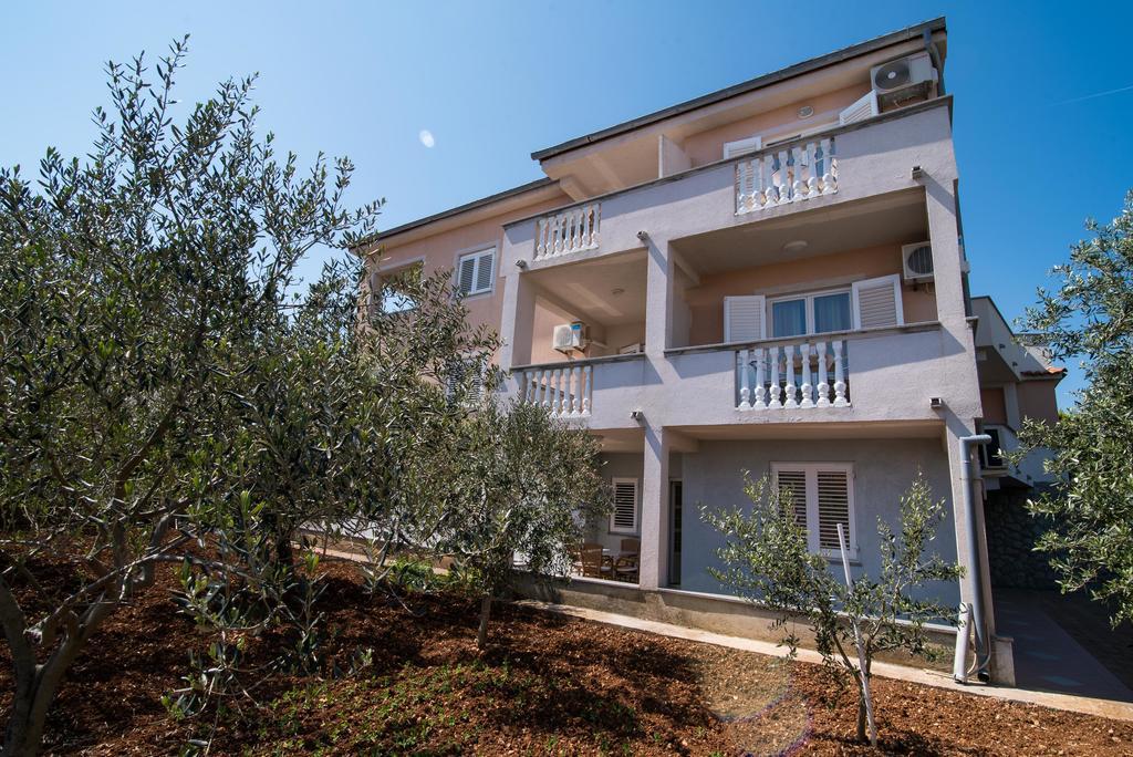 B&B Villa Ana Krk Town Extérieur photo