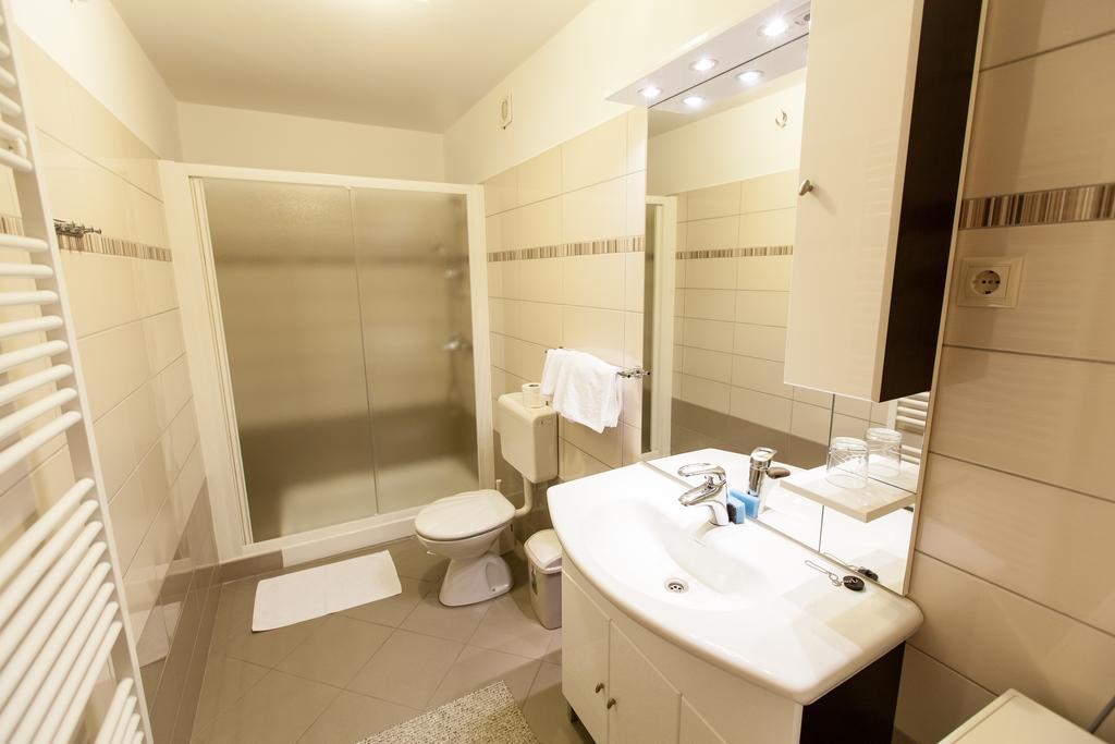 B&B Villa Ana Krk Town Extérieur photo