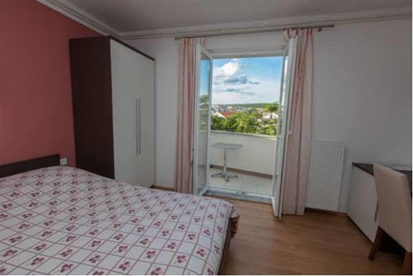 B&B Villa Ana Krk Town Extérieur photo