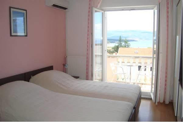 B&B Villa Ana Krk Town Extérieur photo