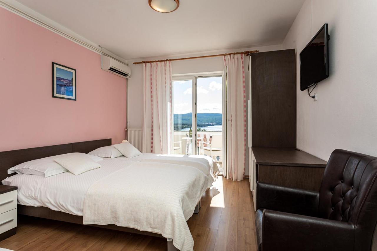 B&B Villa Ana Krk Town Extérieur photo